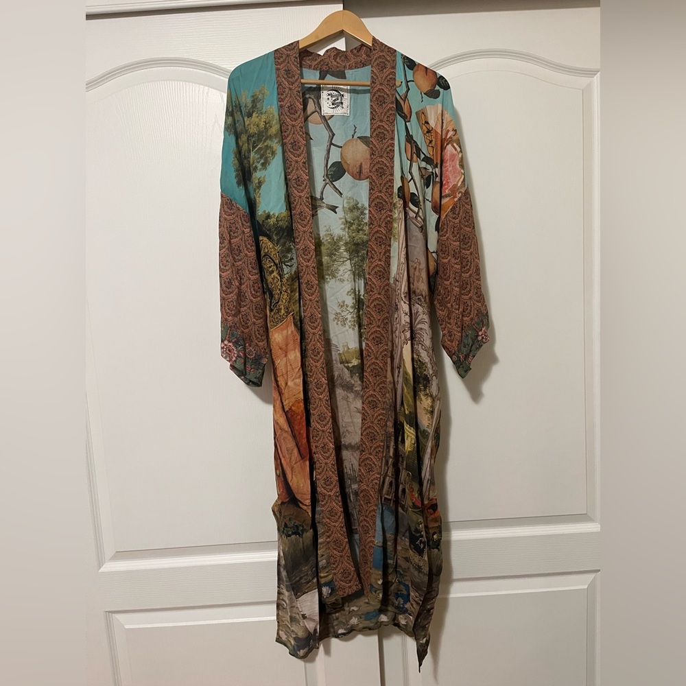 Market of Stars Kimono (1) - (matching pants labeled (1))
